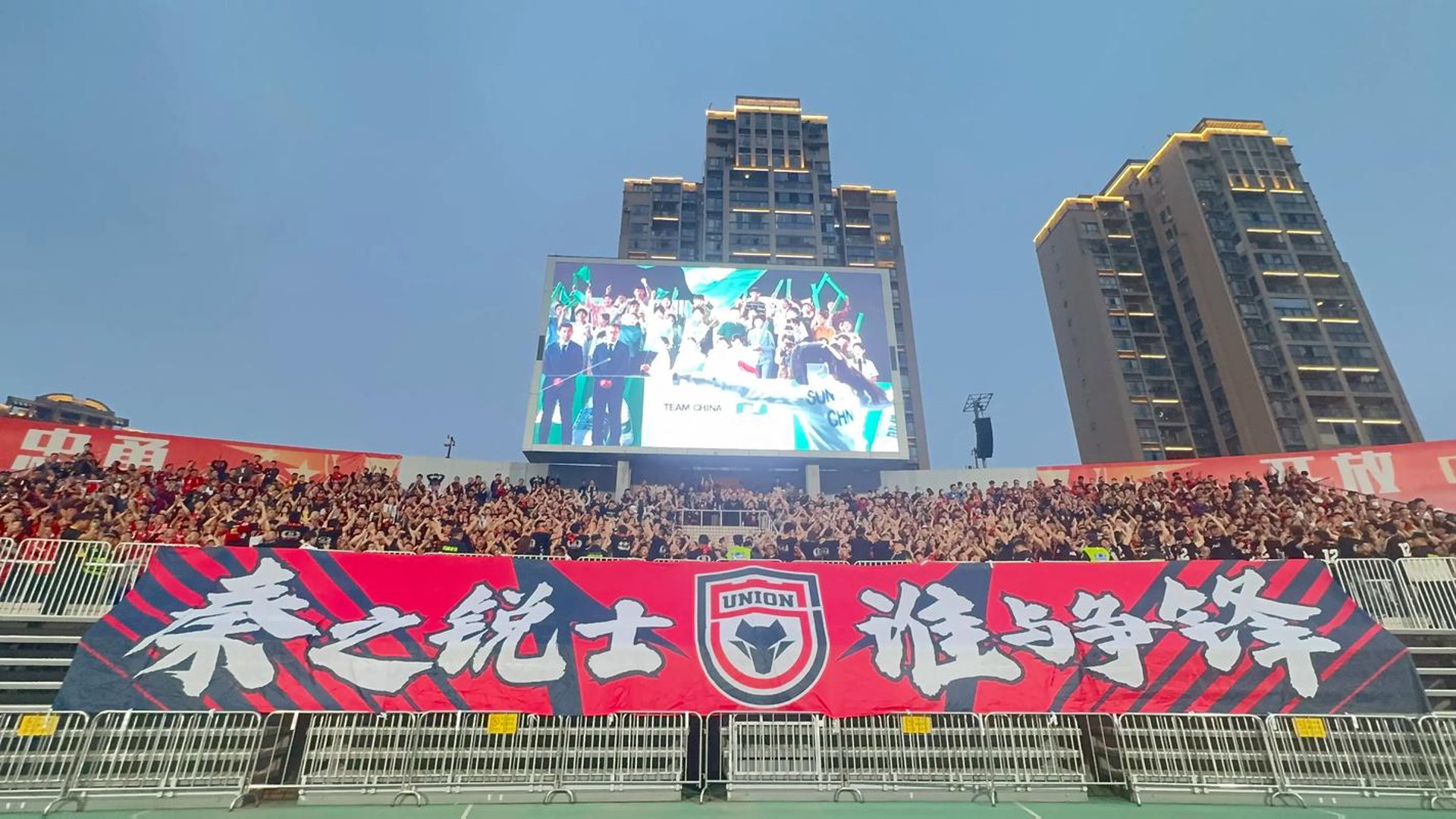 晶长文化传媒